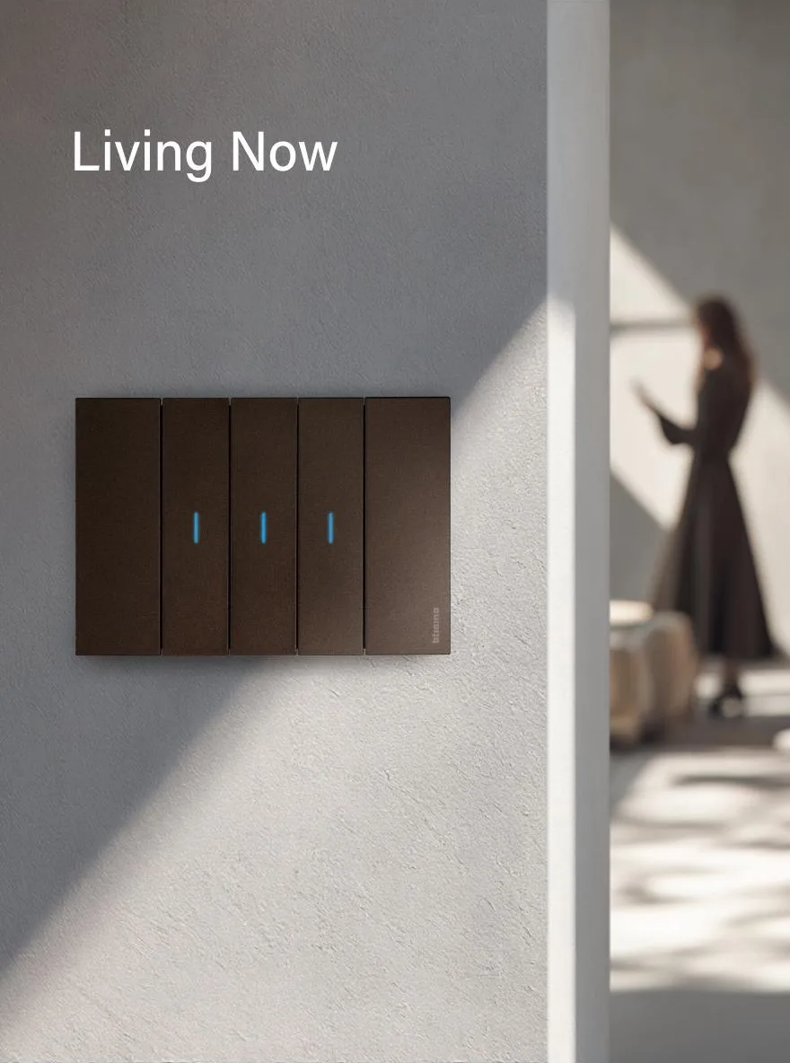 Compoziție Living Now Bronze cu 4 module